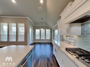523 Pineview Dr in Euless, TX - Building Photo - Building Photo