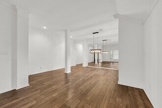 8031 Clarion Way in Houston, TX - Building Photo - Building Photo