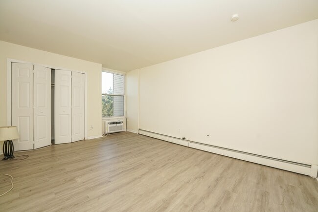 1 River Rd, Unit 3G in Nutley, NJ - Building Photo - Building Photo