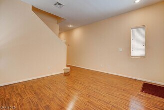 9936 Elkhead Creek Way in Las Vegas, NV - Building Photo - Building Photo