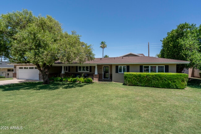 property at 4628 N Avenida Del Puente