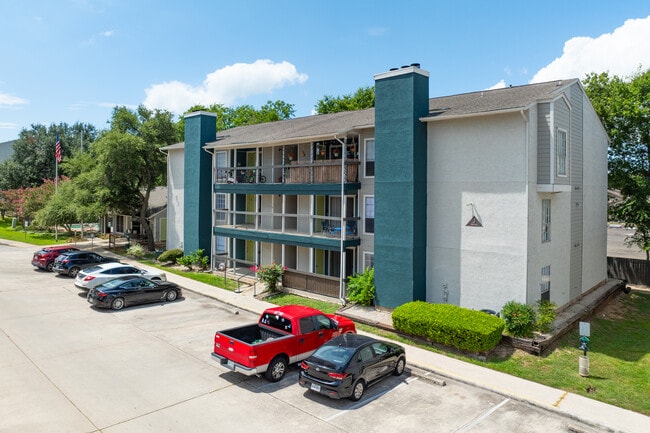 The Summit Apartments