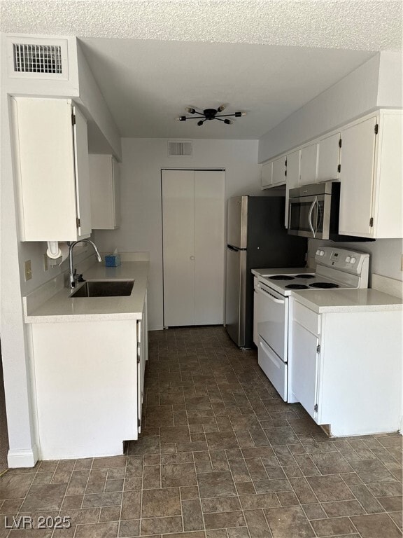 property at 2750 S Durango Dr