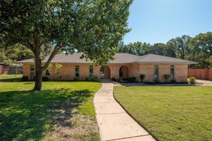 624 Cimarron Trail