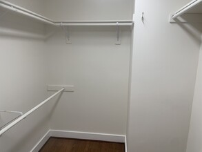 1523 Carmona Ave in Los Angeles, CA - Foto de edificio - Building Photo