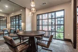 Lincoln Heights in Houston, TX - Foto de edificio - Interior Photo
