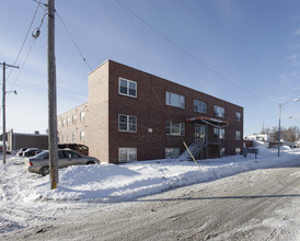 Northside Apartments in Omaha, NE - Building Photo - Building Photo