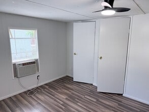 20504 Spanish Ln in Land O Lakes, FL - Building Photo - Building Photo