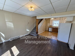 131 Lincoln St in Howard City, MI - Foto de edificio - Building Photo
