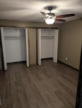 323 S Broadway St in Little York, IL - Building Photo - Building Photo