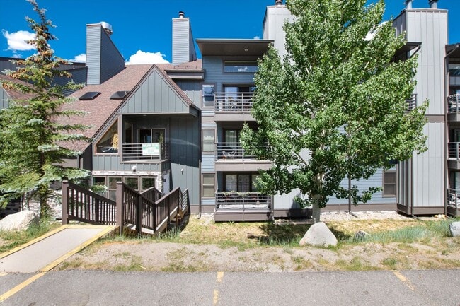 property at 89410 Ryan Gulch Rd