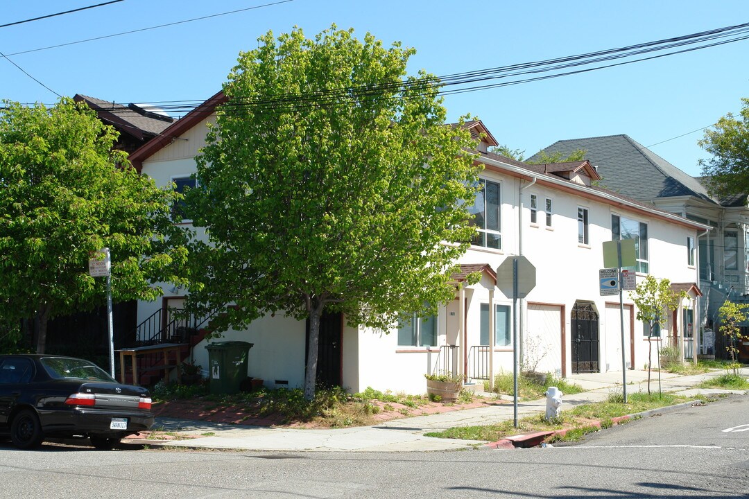 1801 Derby St in Berkeley, CA - Building Photo