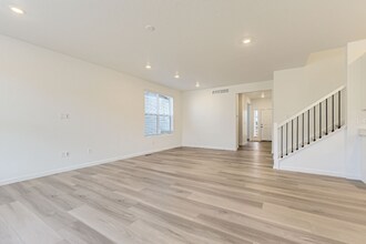 24756 E Evans Dr in Aurora, CO - Building Photo - Building Photo