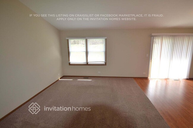 1241 Victoria Ct in Algonquin, IL - Building Photo - Building Photo