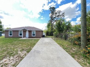 5726 NW 3rd St in Ocala, FL - Building Photo - Building Photo