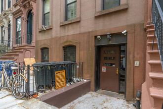 12 St James Place in Brooklyn, NY - Building Photo - Building Photo