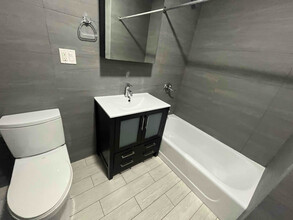 9002 Queens Blvd in Queens, NY - Building Photo - Building Photo