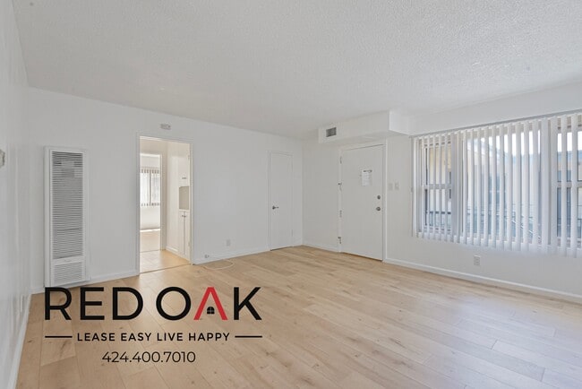 property at 8619 Belford Ave