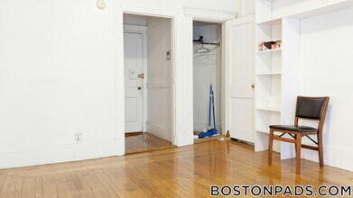 26 Hemenway St, Unit 5 in Boston, MA - Building Photo - Building Photo
