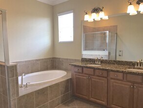 2093 Satsuma Ln in Naples, FL - Building Photo - Building Photo