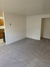 1725 N 1450 W, Unit 1 in Layton, UT - Building Photo - Building Photo