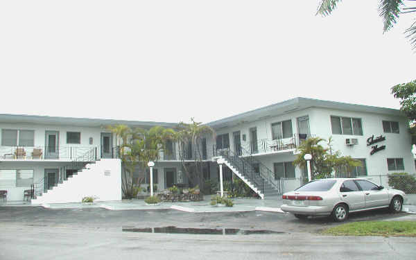 Sheraton House in North Miami Beach, FL - Building Photo - Building Photo