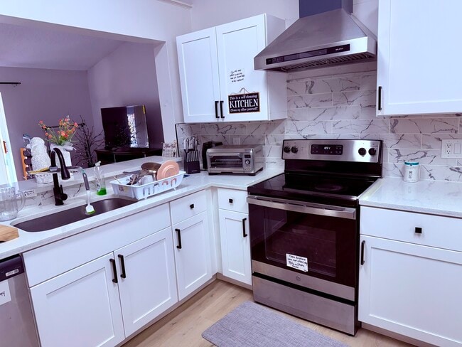 property at 204 Bloxam Ave