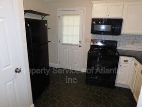 482 Hyde Dr NE in Marietta, GA - Building Photo - Building Photo