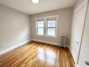122 Hillside St, Unit 2 in Boston, MA - Building Photo - Building Photo