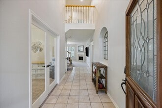 606 Pine Walk Trail in Spring, TX - Foto de edificio - Building Photo
