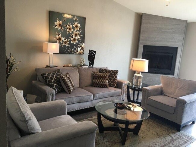 822 Hardy Springs Cir, Unit C