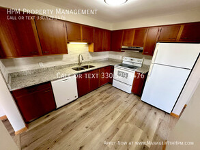 7145 Starcliff Ave NW in North Canton, OH - Building Photo - Building Photo