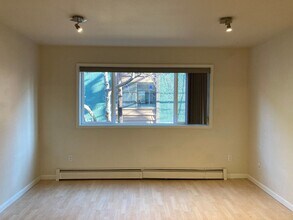 1327 W 25th Ave in Anchorage, AK - Building Photo - Building Photo