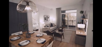 55 Klahanie Dr in Port Moody, BC - Building Photo - Building Photo