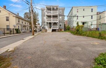 26 School St in Jamaica Plain, MA - Building Photo - Building Photo