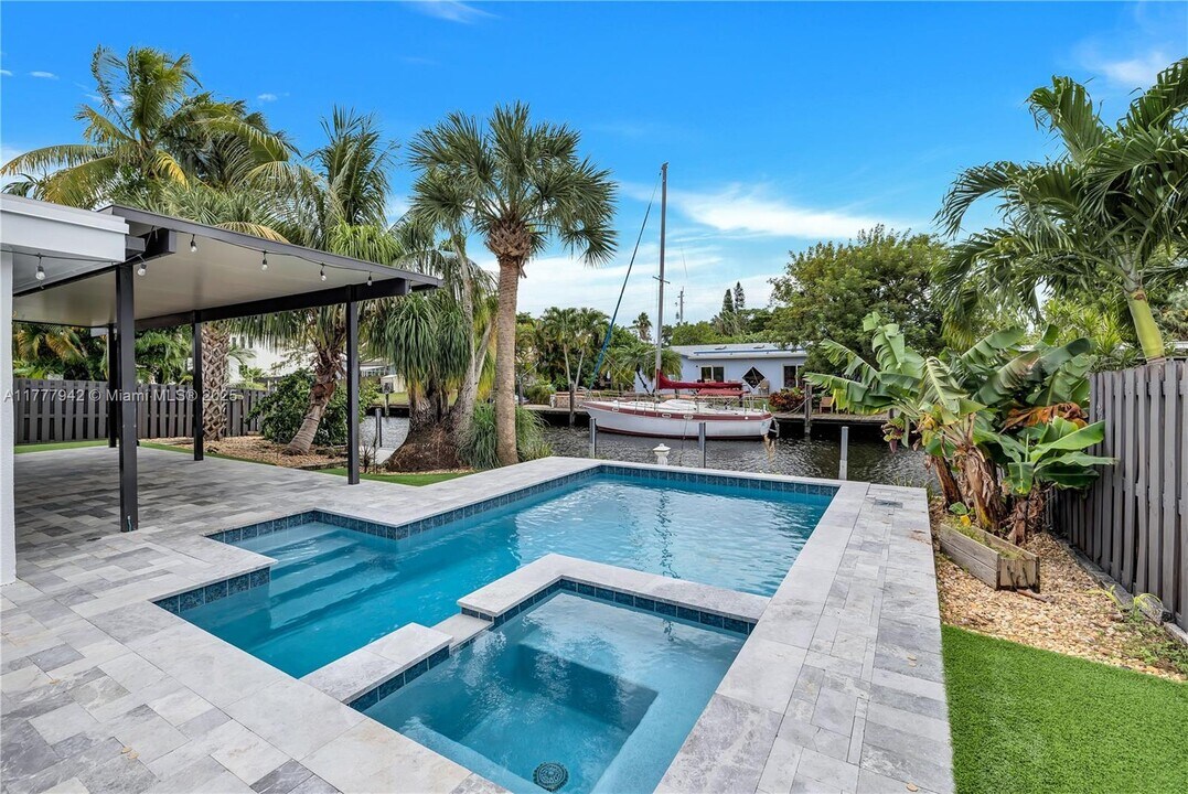 1608 SW 5th Ct in Fort Lauderdale, FL - Building Photo