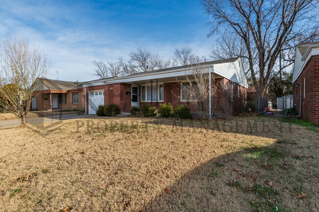 1720 S Windsor Rd in Wichita, KS - Foto de edificio - Building Photo