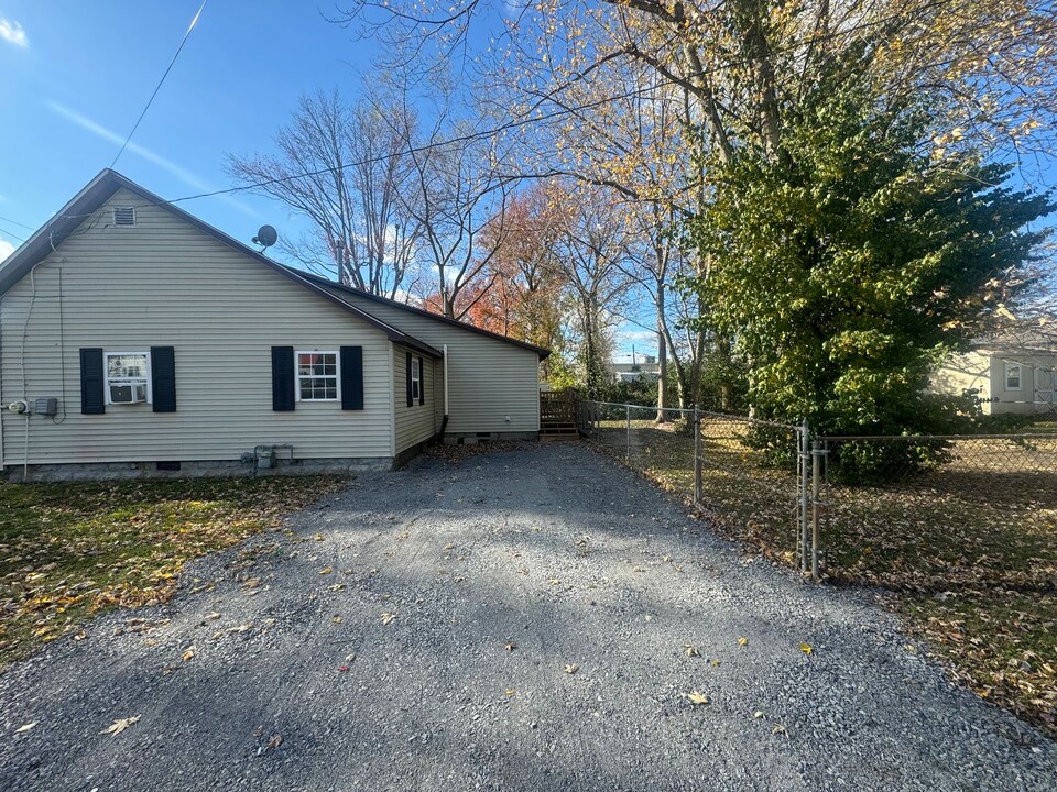 510 E Carter St in Marion, IL - Building Photo