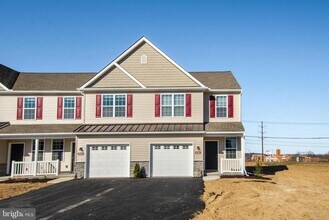 6110 Sawgrass Ct in Harrisburg, PA - Building Photo - Building Photo