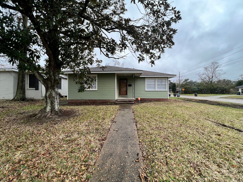 1800 11th St in Lake Charles, LA - Building Photo