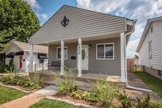 3450 Macklind Ave in St. Louis, MO - Foto de edificio - Building Photo