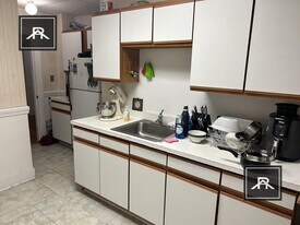 55 Manchester Rd in Brookline, MA - Building Photo