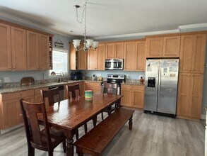 121 7th Ave S in Surfside Beach, SC - Foto de edificio - Building Photo