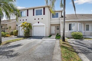 735 NW 42nd Pl in Pompano Beach, FL - Building Photo