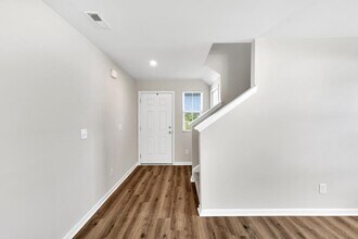 210 New Home Pl in Holly Ridge, NC - Building Photo - Building Photo