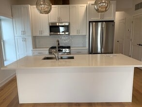 809 Main St, Unit Apt. 2 in Belmar, NJ - Foto de edificio - Building Photo