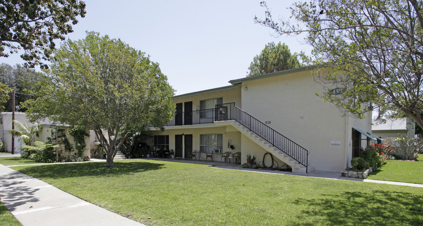 Princeton Apartments in Fullerton, CA - Building Photo