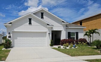 122 Inman Blvd in Winter Haven, FL - Building Photo