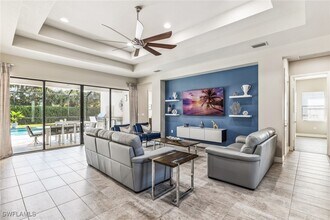 4641 Azalea Dr in Naples, FL - Building Photo - Building Photo