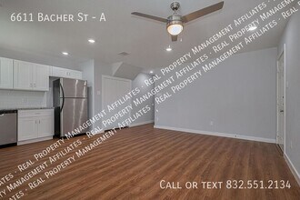 6611 Bacher St in Houston, TX - Building Photo - Building Photo